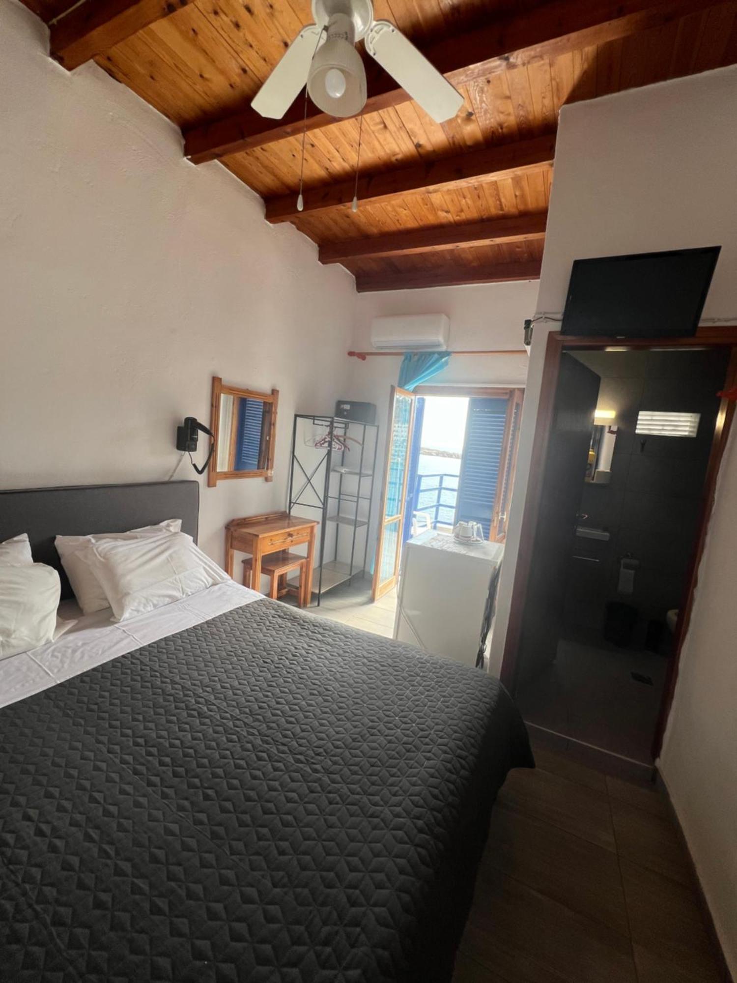Scirocco Rooms Loutrón Luaran gambar