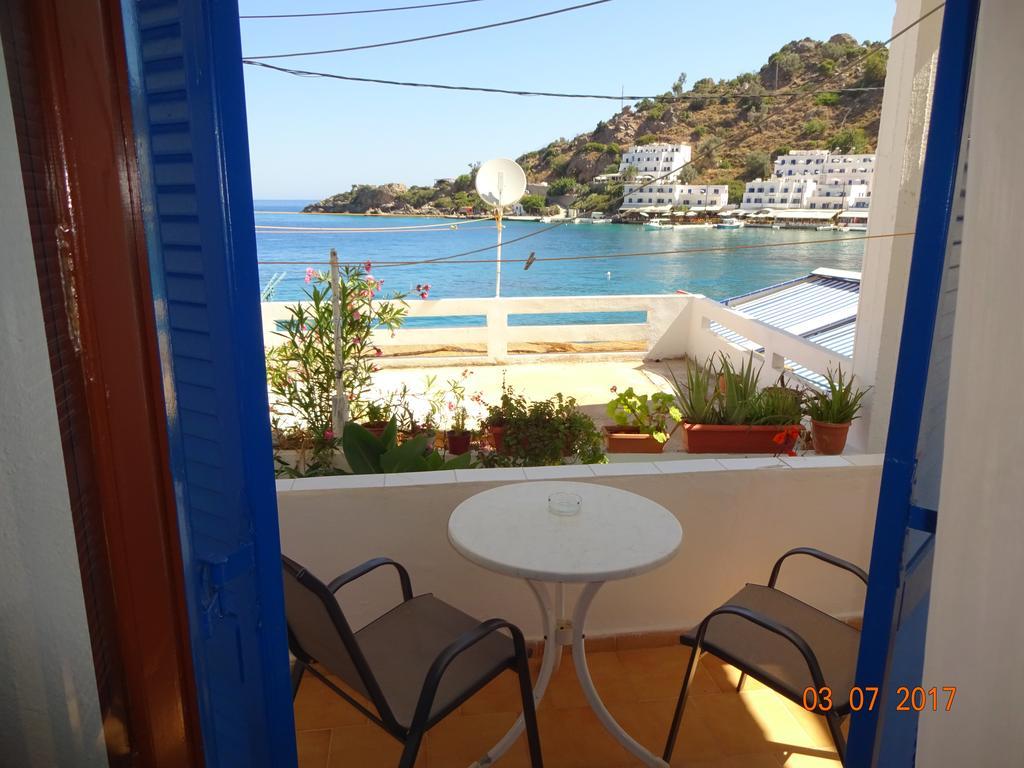 Scirocco Rooms Loutrón Luaran gambar