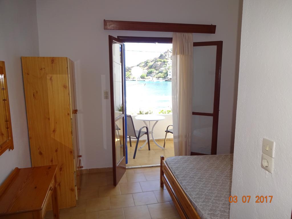 Scirocco Rooms Loutrón Luaran gambar