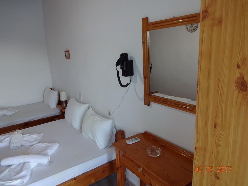 Scirocco Rooms Loutrón Luaran gambar