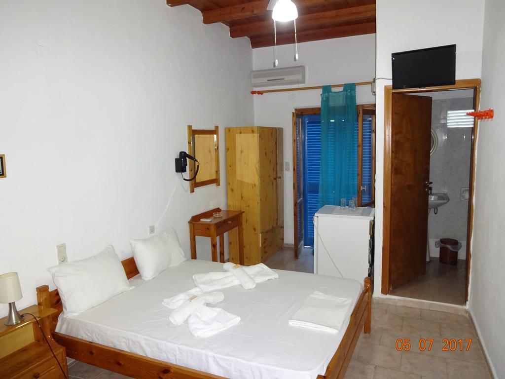 Scirocco Rooms Loutrón Luaran gambar